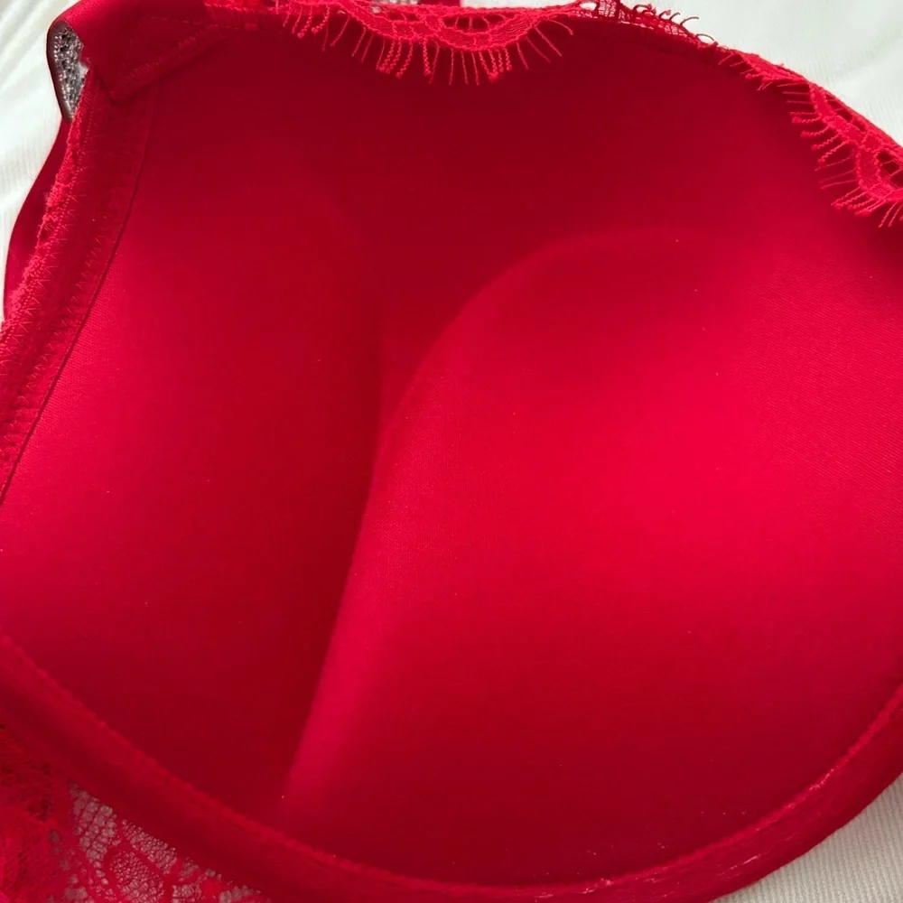 VS Bombshell Push-Up Bra in Red lace with Rhinestone shine straps.